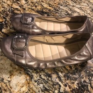 Pewter Adam Tucker by Me Too Flats Size 11